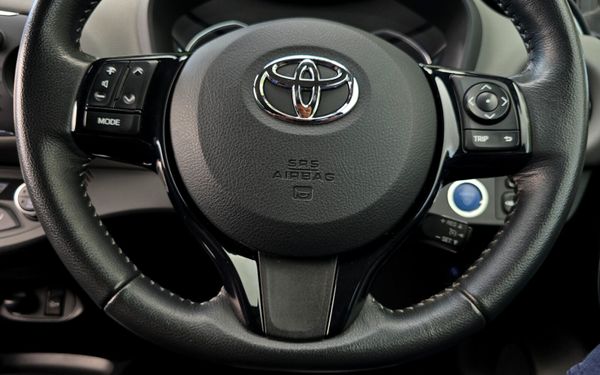 🔥 2018  Toyota Yaris 1.5 Automatic Petrol Hybrid 366311714