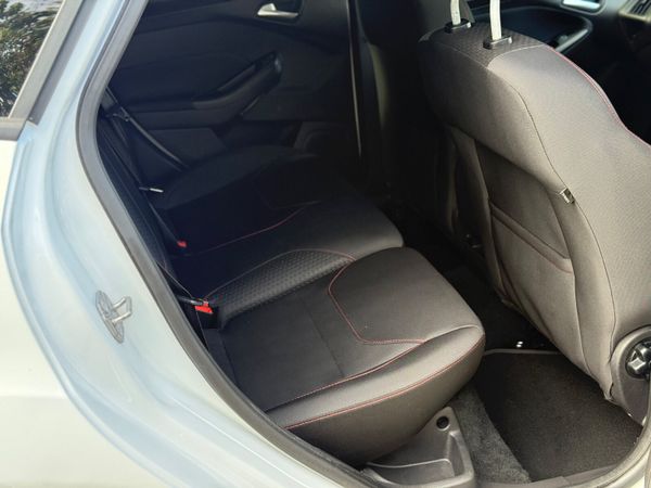 Ford Focus 181 ST-Line low Kms!!! 366313330