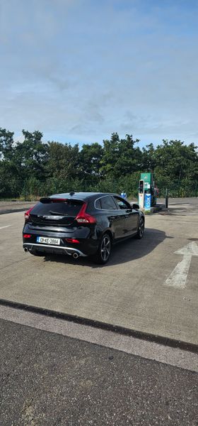 Volvo V40 R-design Full Spec 366335035