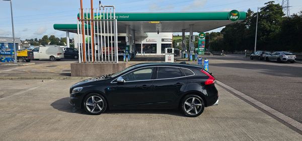 Volvo V40 R-design Full Spec 366335031