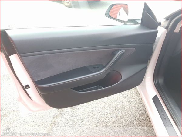 Tesla Model 3 Standard Range Plus (rwd) 366330519
