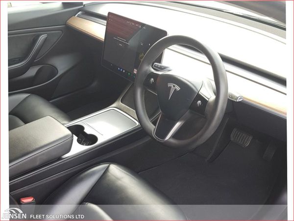 Tesla Model 3 Standard Range Plus (rwd) 366330511
