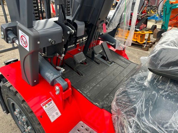 NEW HCHI 4 TON  FORKLIFT with fork positioner 366343932