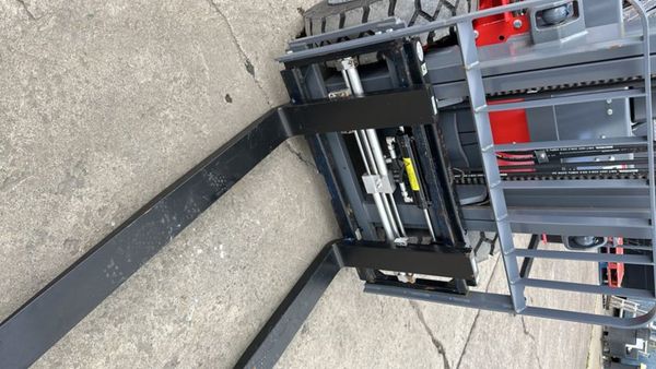 NEW HCHI 4 TON  FORKLIFT with fork positioner 366343945