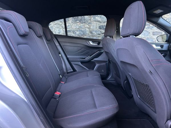 Ford Focus ST-LINE 1.5 TDCI 125PS 6SPEED 5DR 366351253