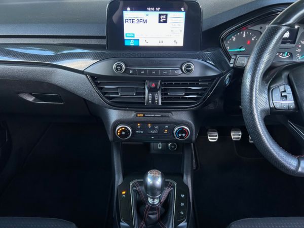Ford Focus ST-LINE 1.5 TDCI 125PS 6SPEED 5DR 366351279