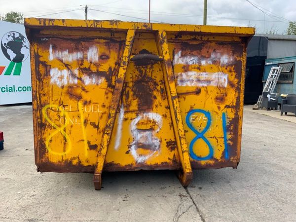 15yd HOOK LOADER BUILDERS RUBBLE SKIP......81. 366366786
