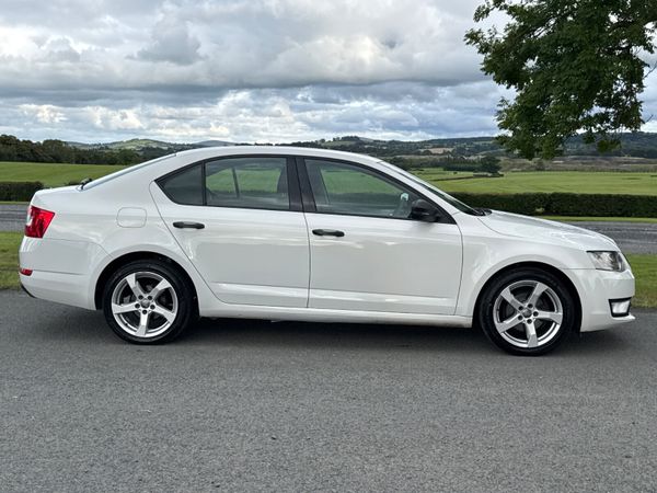 Skoda Octavia 2016 Active 1.6 TDI 366395319