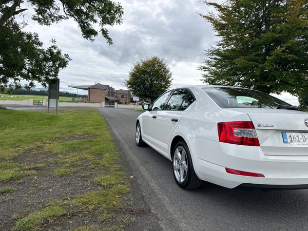 Skoda Octavia 2016 Active 1.6 TDI 366395331