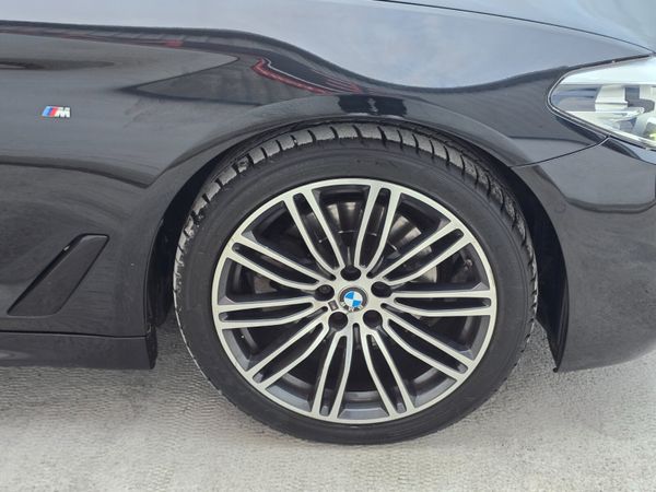 BMW 5-Series 2018 M-SPORT NICE SPEC H+K SOUND 366406131