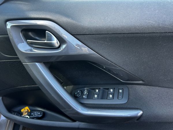 2017 PEUGEOT 2008 1.6HDI LOW KMS 366401033