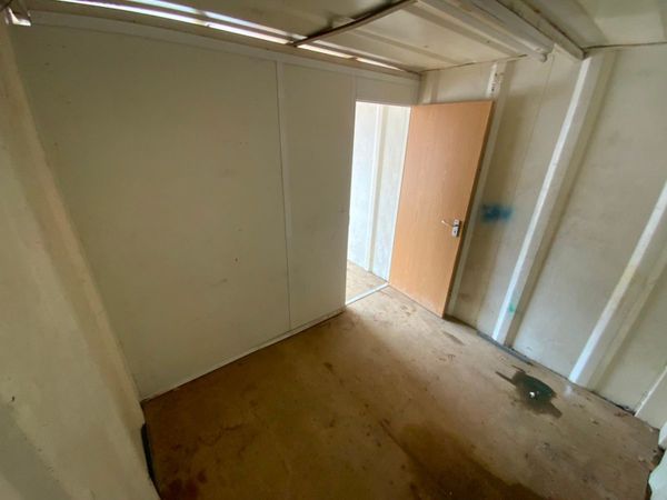 20ft x 9ft SITE STORAGE CONTAINER.......1051t. 366428545