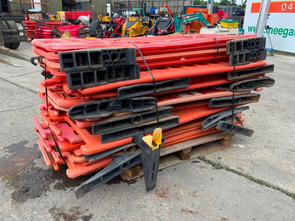 20 No PLASTIC SAFETY BARRIERS.....#263.. 366437508
