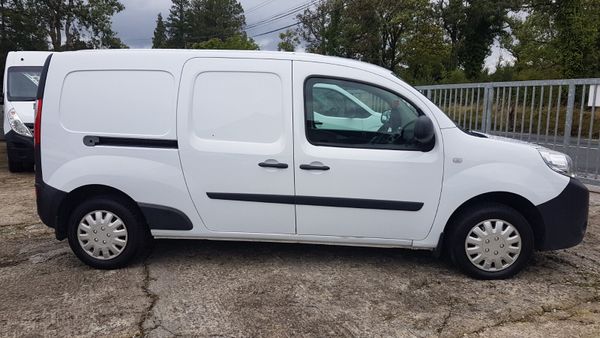 Renault Kangoo MAXI 192D LOW KM AS NEW VAT INVOICE 366431570
