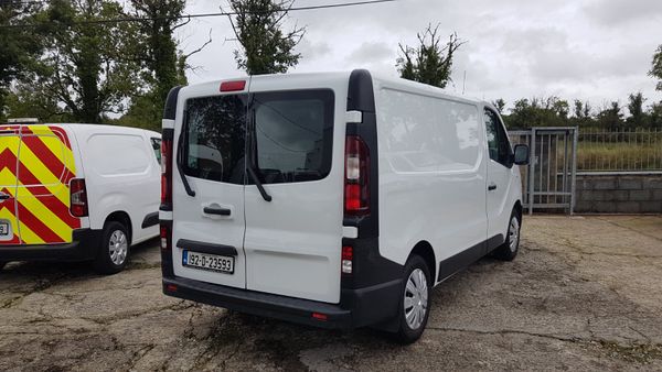 Renault Trafic 192D 2.0LT NEW MODEL 60KM VAT INVOI 366432723