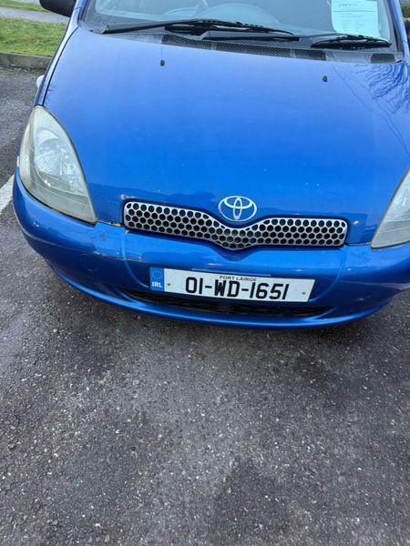 Toyota Yaris 366446376