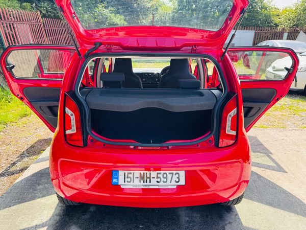 Volkswagen up! 2015 366440765