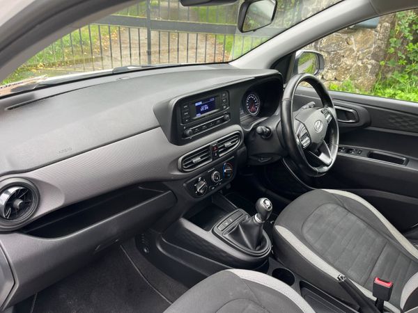 Hyundai i10 Deluxe 366454149