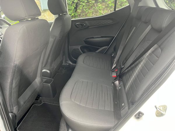 Hyundai i10 Deluxe 366454156