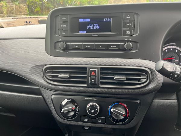 Hyundai i10 Deluxe 366454157