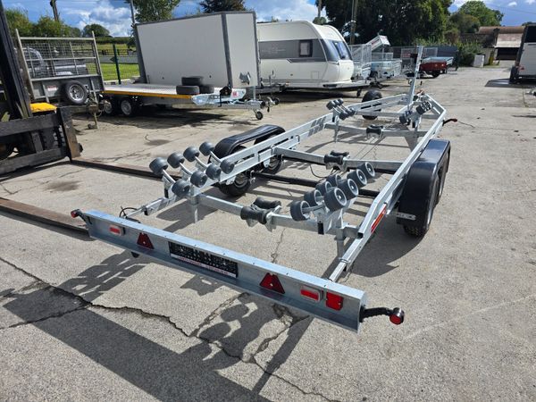 Boat Trailers 366490676