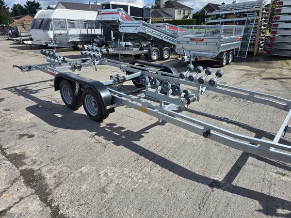 Boat Trailers 366490699