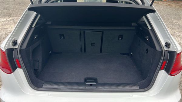 Audi A3 2016 366513705