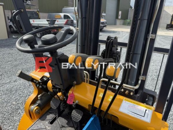 Apache HH30Z Forklift (2025) 366553602