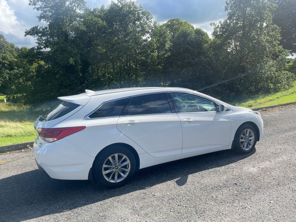 Hyundai i40 2017,  estate , high spec 366565421