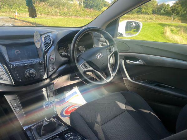 Hyundai i40 2017,  estate , high spec 366565528