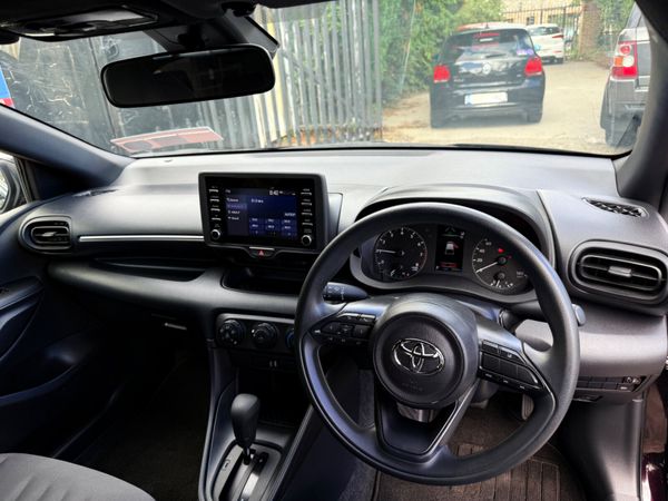 Toyota Yaris 2021 366570292