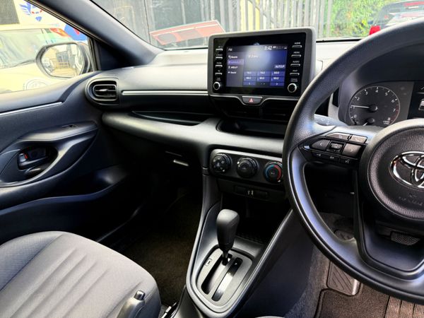 Toyota Yaris 2021 366570311