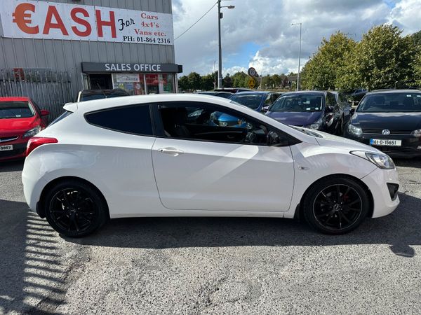Hyundai i30 CarVan 1.4 Diesel DOE 366571419