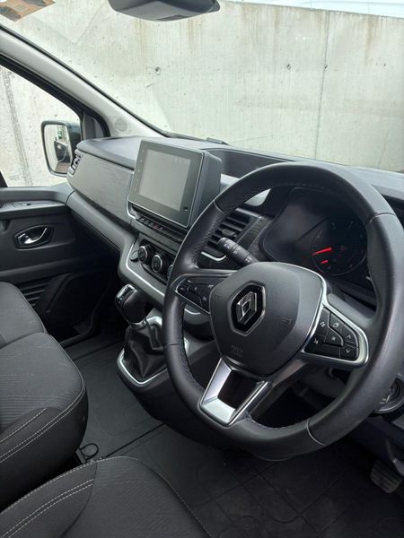 Renault Trafic 2023 366581994