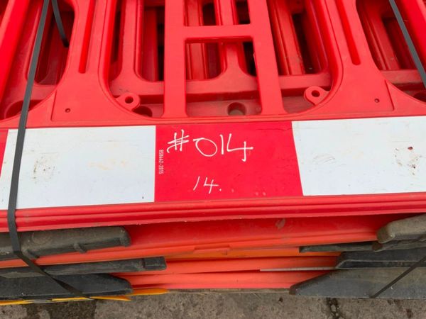 14 No : PEDESTRIAN SAFETY BARRIERS.........#014.. 366595805