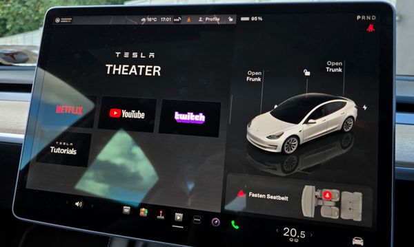 🔥 2022 Tesla Model 3 Standard Range Plus 366597467