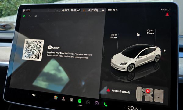 🔥 2022 Tesla Model 3 Standard Range Plus 366597469