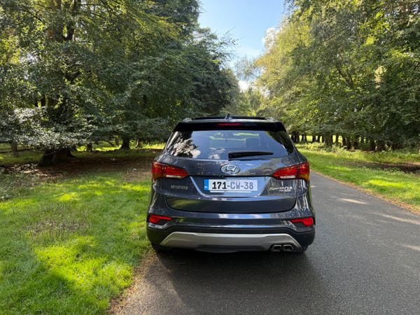 Hyundai Santa Fe 2017 4X4 Automatic 366627934