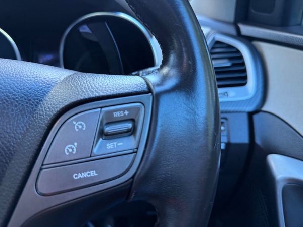 Hyundai Santa Fe 2017 4X4 Automatic 366627945