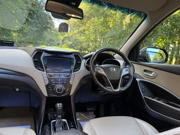 Hyundai Santa Fe 2017 4X4 Automatic 366627942