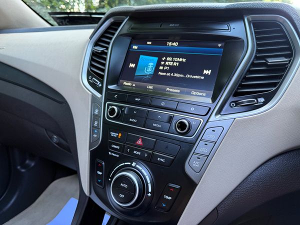 Hyundai Santa Fe 2017 4X4 Automatic 366627958