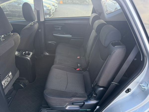 2015 Toyota Prius Plus/alpha1.8 Hybrid auto 7Seate 366634714