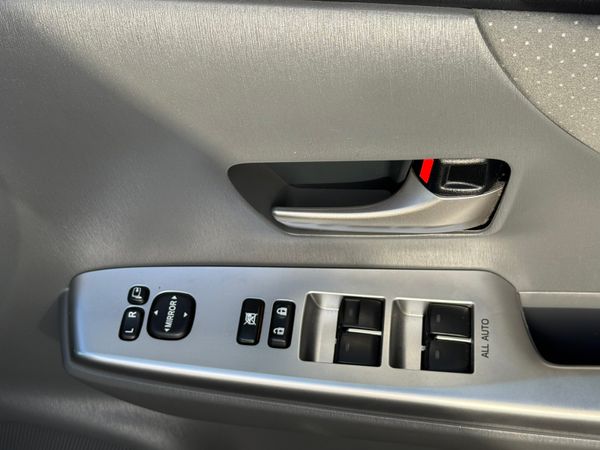 2013 Toyota Prius Plus/alpha1.8 Hybrid auto 7Seate 366633739