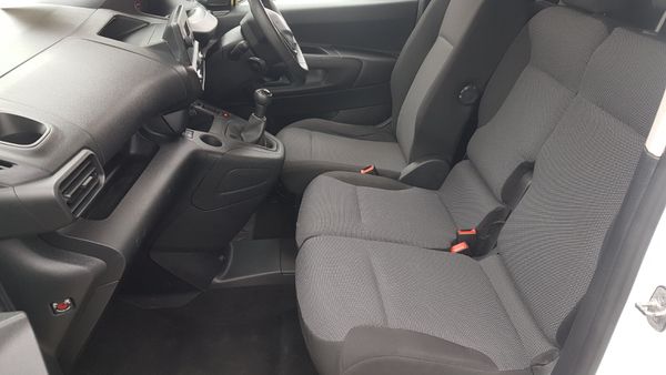Peugeot Partner 2021 HI SPECK VAT INVOICE 366653471