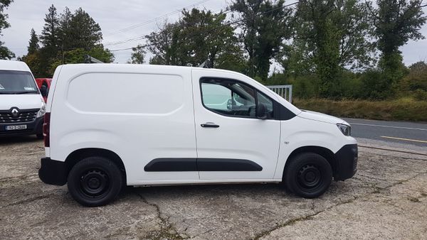 Peugeot Partner 2021 HI SPECK VAT INVOICE 366653481