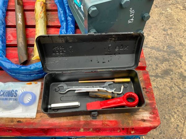 UNUSED SAILING 40 HYDRAULIC BREAKER...1783. 366670729