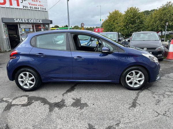 Peugeot 208 1.2 Petrol AUTO NCT TAX LOW KMS 366694526