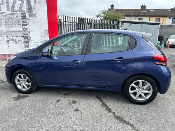 Peugeot 208 1.2 Petrol AUTO NCT TAX LOW KMS 366694577
