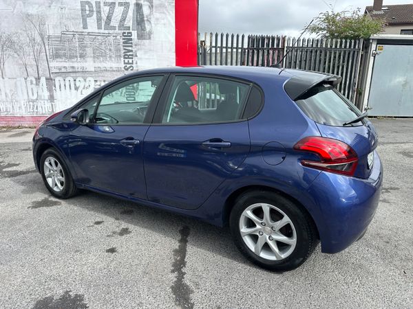 Peugeot 208 1.2 Petrol AUTO NCT TAX LOW KMS 366694580