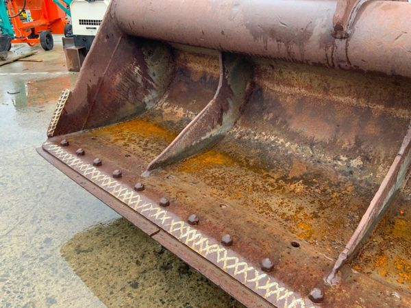 10ft GRADING BUCKET...........90mm PINS.......147 366693397
